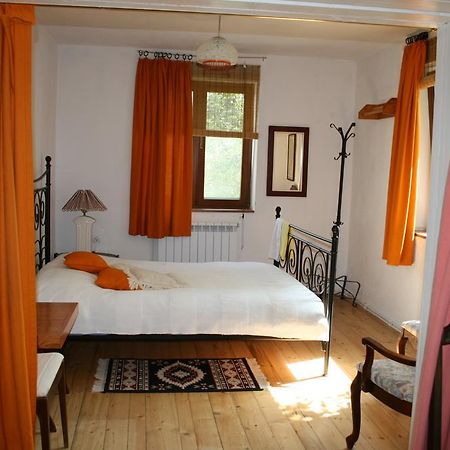 Guest House Kamenik Yagodina Bilik gambar