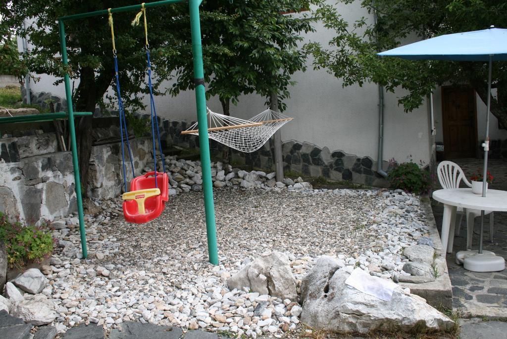 Guest House Kamenik Yagodina Luaran gambar