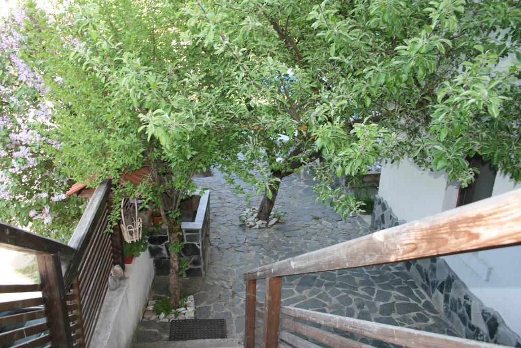 Guest House Kamenik Yagodina Luaran gambar