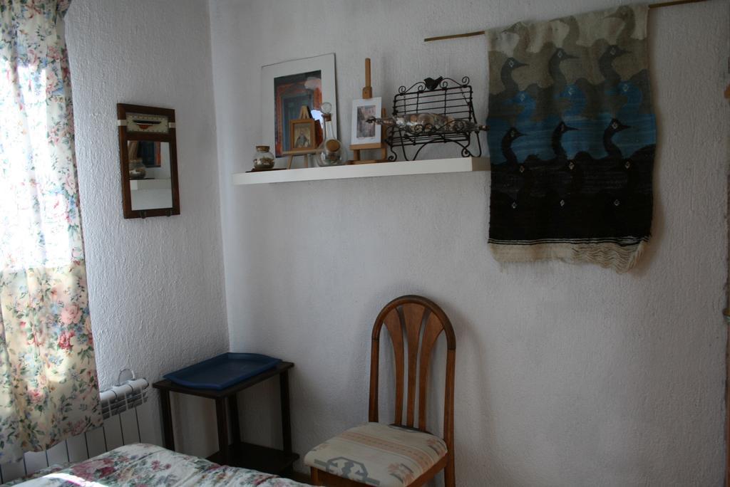 Guest House Kamenik Yagodina Bilik gambar